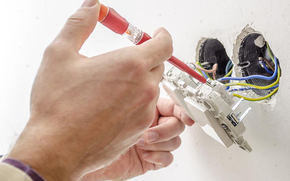 électricien urgence Paris 8